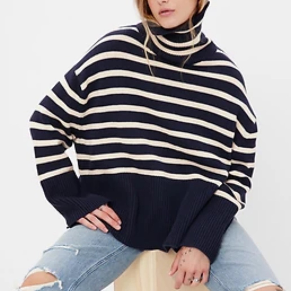 Gap Cotton Oversized Turtleneck Sweater Size Small Tall Navy Ivory